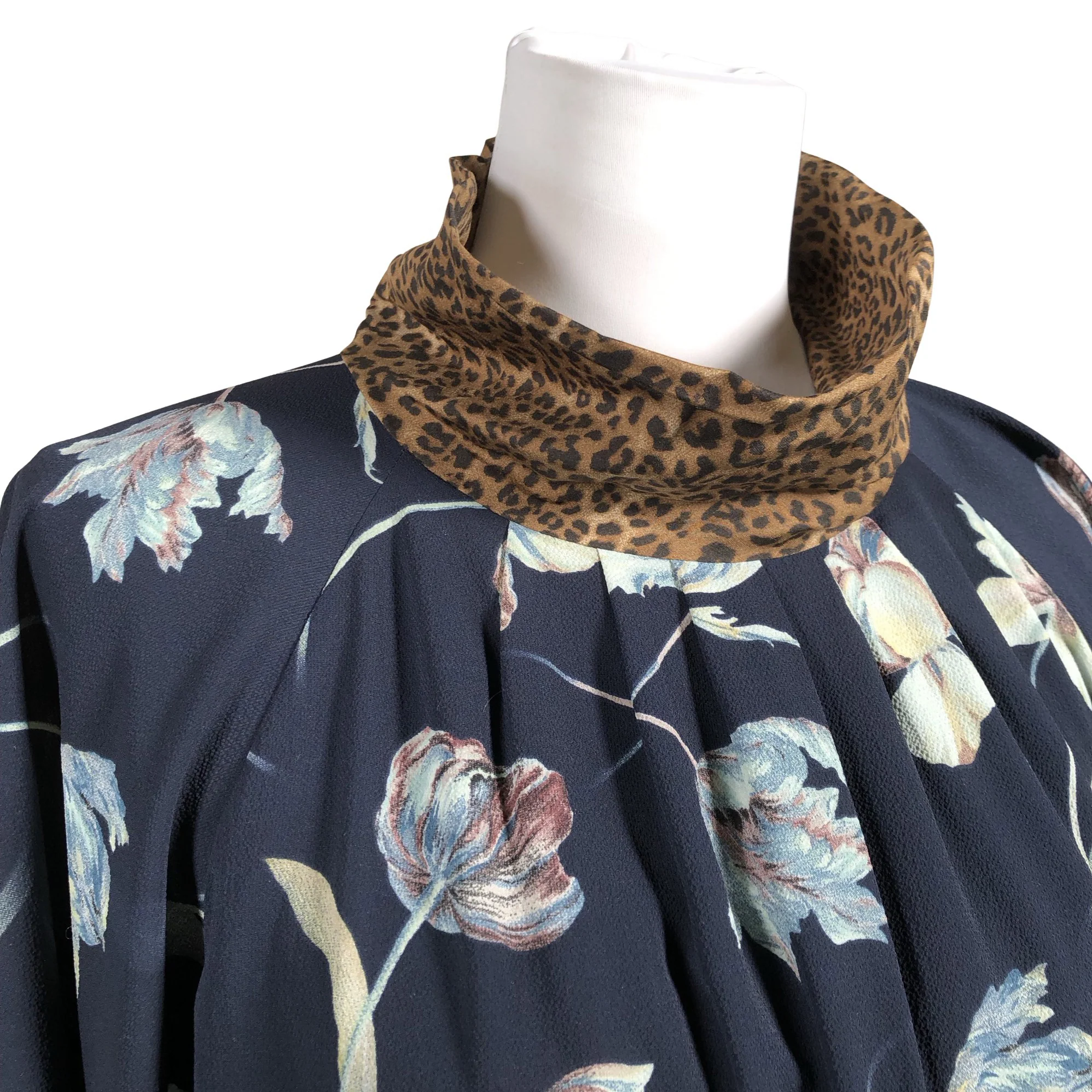 Sifonkimekko, koko 40 - Image 3